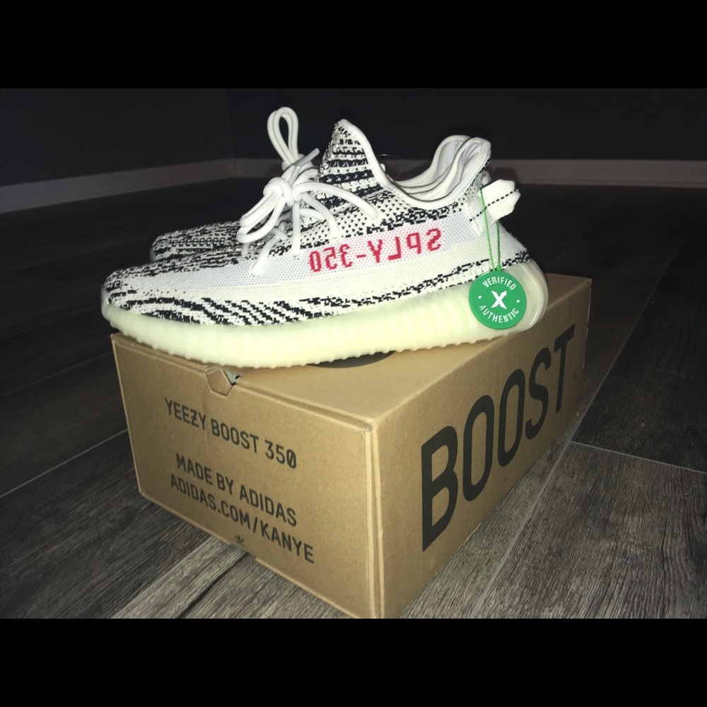 Yeezy V2 Zebra